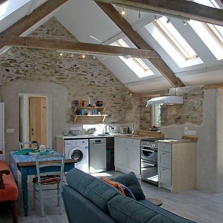 Ewebarn Villa Penffordd Esterno foto